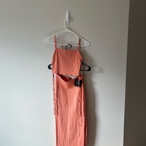 Elegant Peach Sleeveless Dress